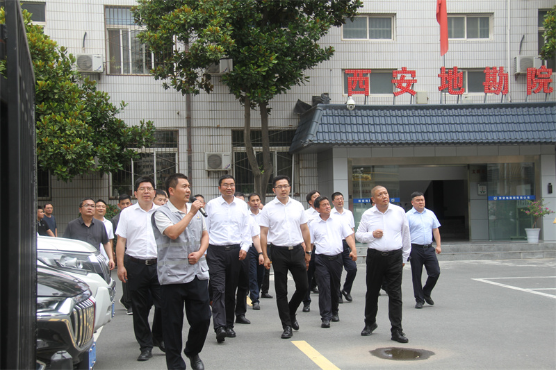 圖1.jpg